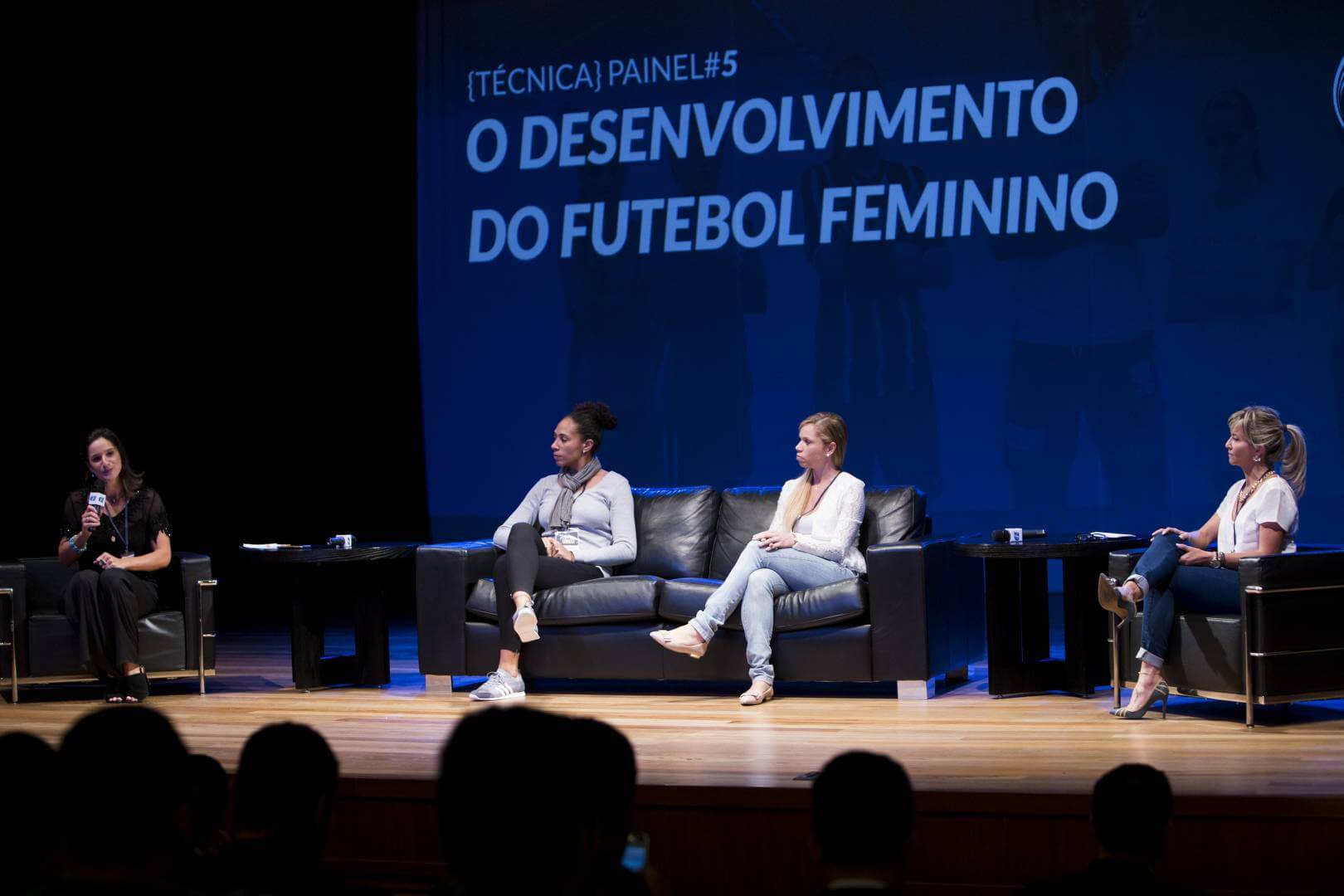 Destaque para o Futebol Feminino com Beth Romero, Aline Pellegrino (FPF), Renata Ruel (ESPN) e Cris Gambare (Corinthians)  
